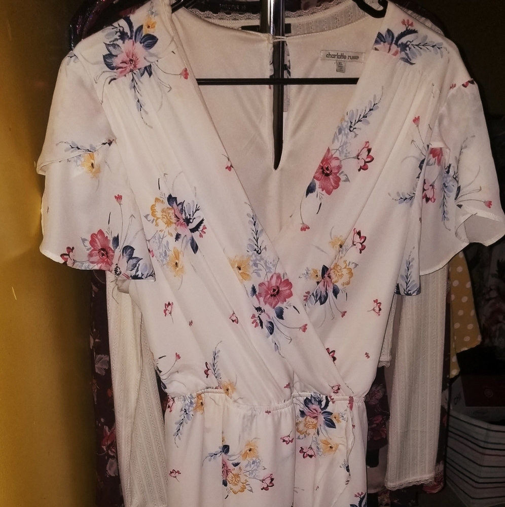 Pretty in pink floral flowy dress with tie waist